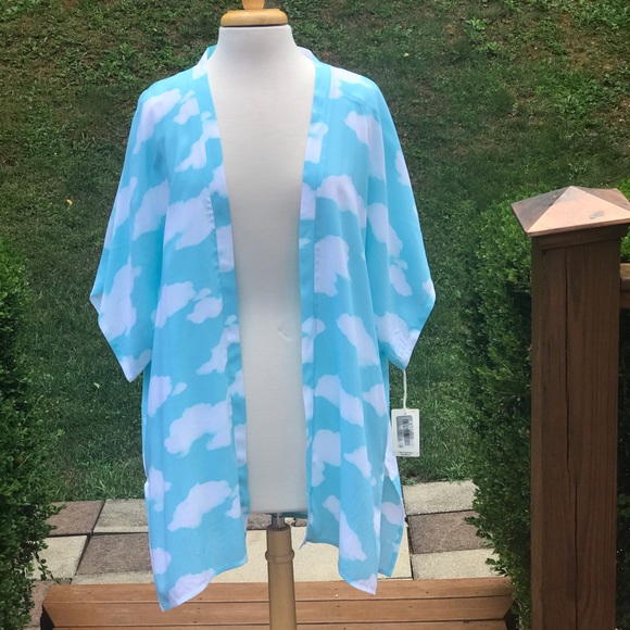 NWT Kimono - Picture 3 of 10
